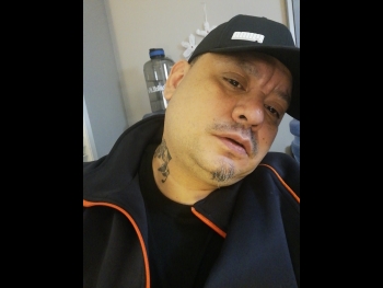 Papi81 is Native dating in Brantford, Ontario, Canada